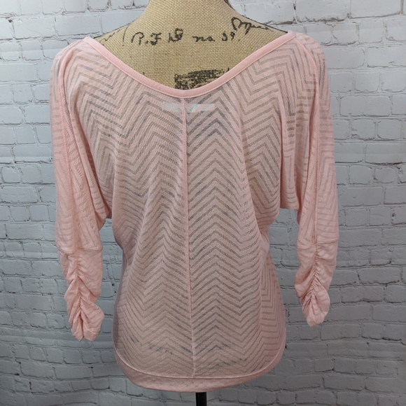 Maurices Sheer 3/4 Sleeve Shirt Small - Picture 3 of 4